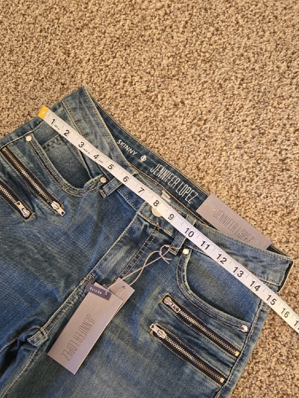 Jennifer Lopez Medium Blue Skinny Jeans with Quad Zip Accents Sz 8p New - Picture 2 of 5